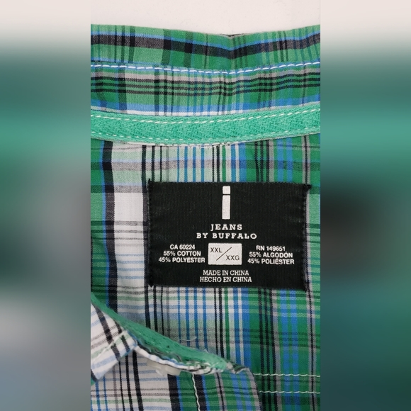 Men's XXL plaid Button up. - Picture 6 of 13